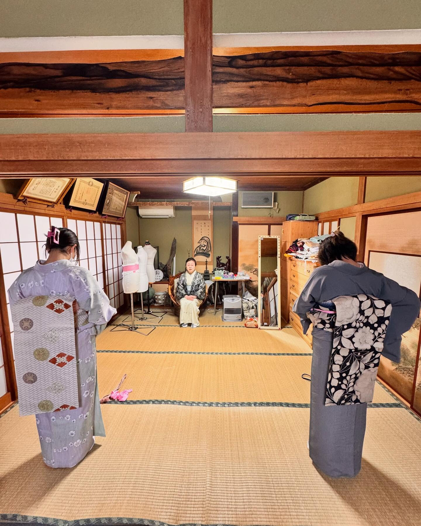 Seeds では👘着付け教室も行っております